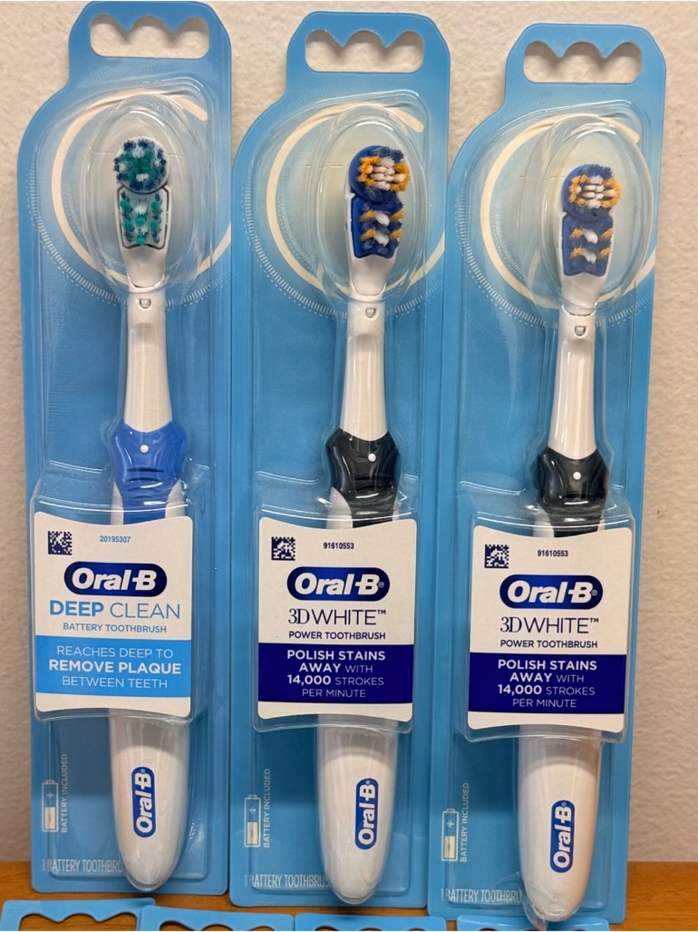 Oral-B Bundle #2 - Picture 2 of 3